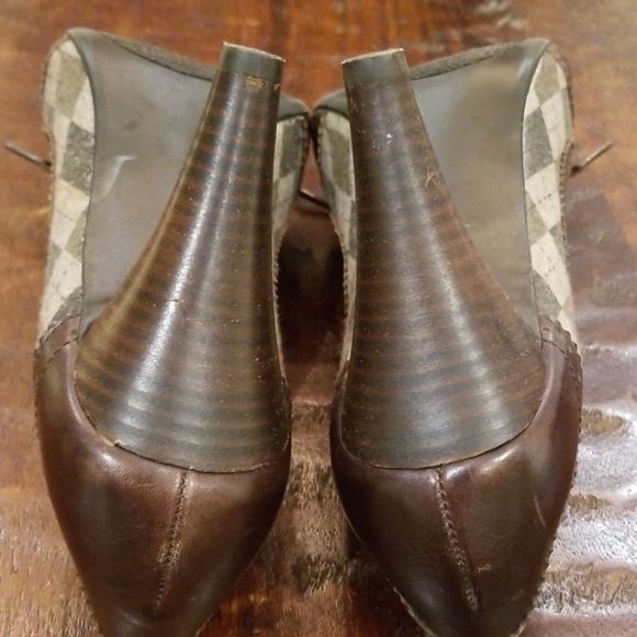 Kenneth Cole Tribeca Plaid Heels - Picture 4 of 7